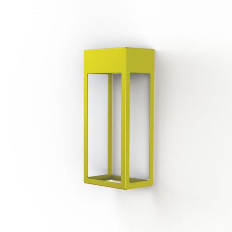 Contemporary Minimal Outdoor Wall Light IP65 | Roger Pradier Hogar M1