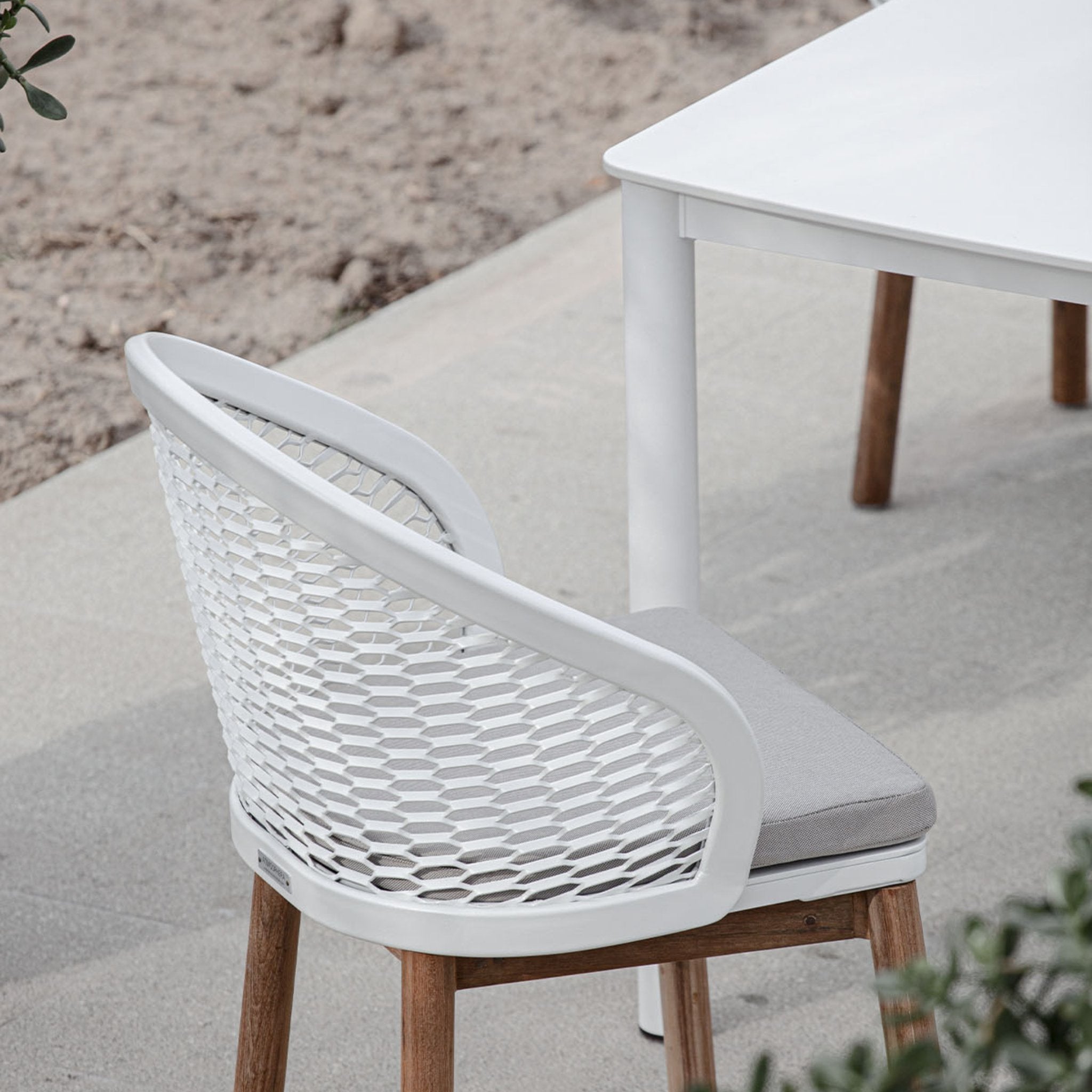 Modern Metal Garden Dining Chair With Teak Legs | Cyrano Dining Chair Atmosphera | 3