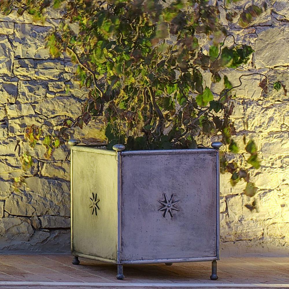 Beautiful Iron Outdoor Planter | Luxury Garden Decoration | High-End Patio Accessories | Designed and Made in Italy by Officina Ciani.
