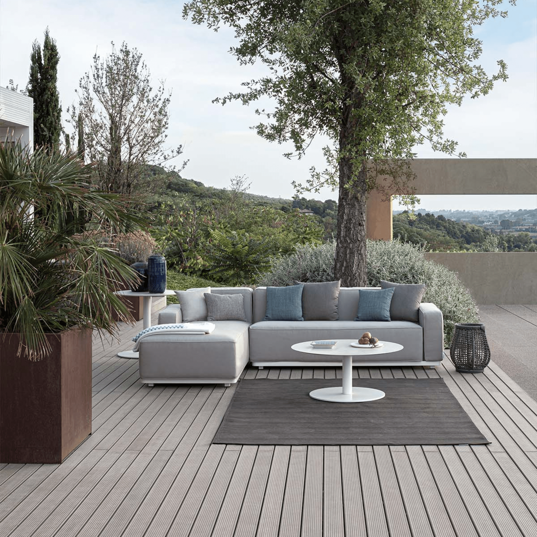 Circular Outdoor Coffee Table by the Poolside | Modern Aluminium Design | Luxury Outdoor Furniture | Graphite Grey Finish | Designed and Made in Italy