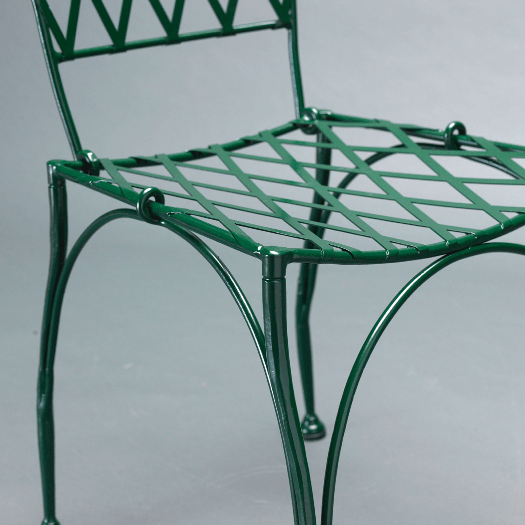 Close-Up of Seat Design – Officina Ciani FLORIO | Luxury Metal Lattice Dining Chair | Outdoor Dining Furniture | Italian Craftsmanship
