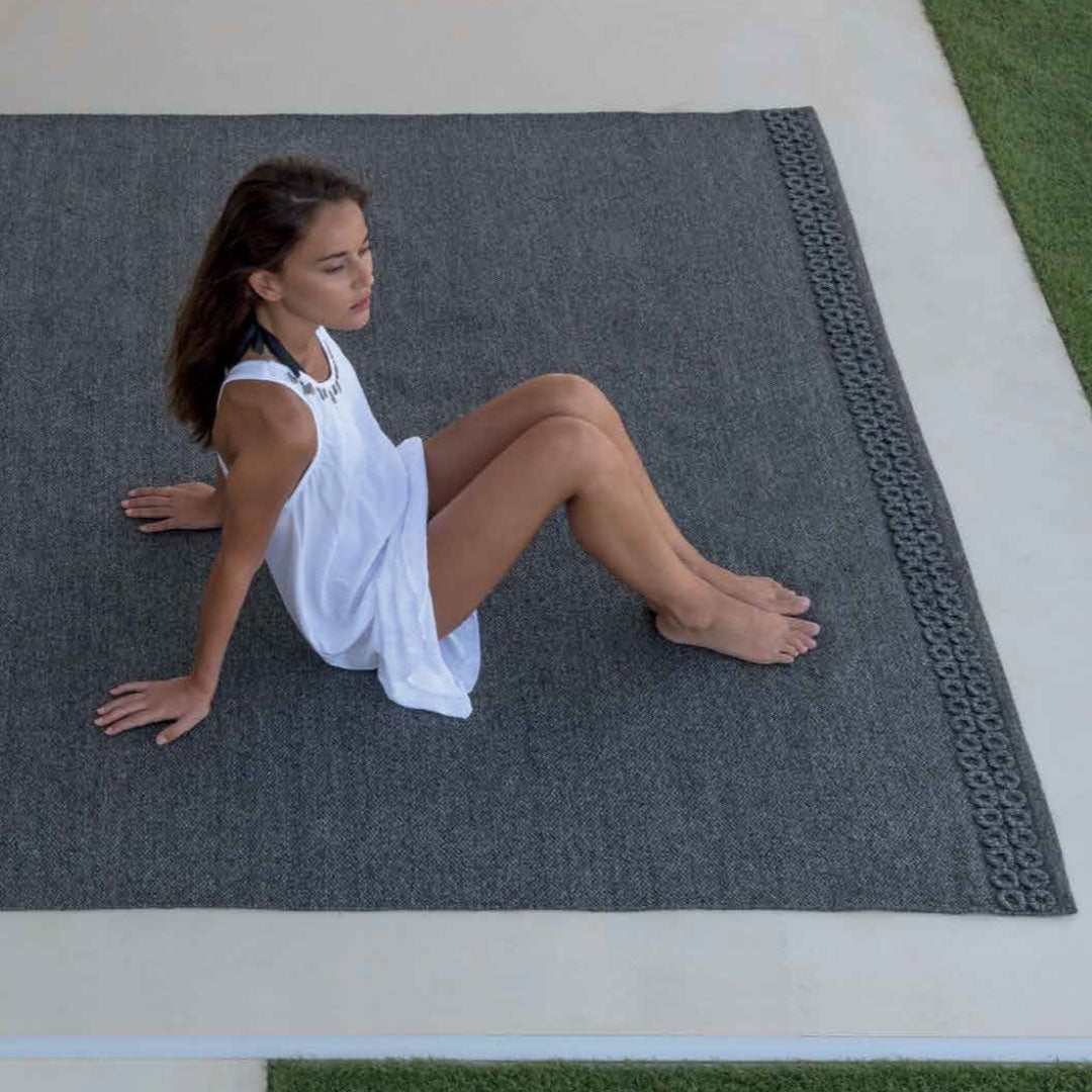 Elegant Indoor-Outdoor Floor Mat | Weatherproof Luxury Carpet | Dark Grey Designer Rug | High-End Textile Mat | Talenti Carpet