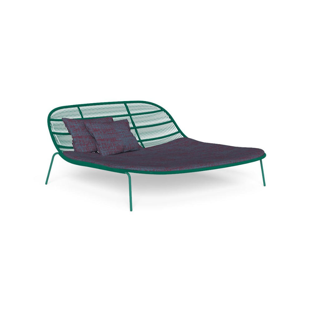 Large Relaxing Modern Outdoor Daybed in Green | Contemporary Outdoor Rope Furniture | Luxury Poolside Daybed | Talenti Panama