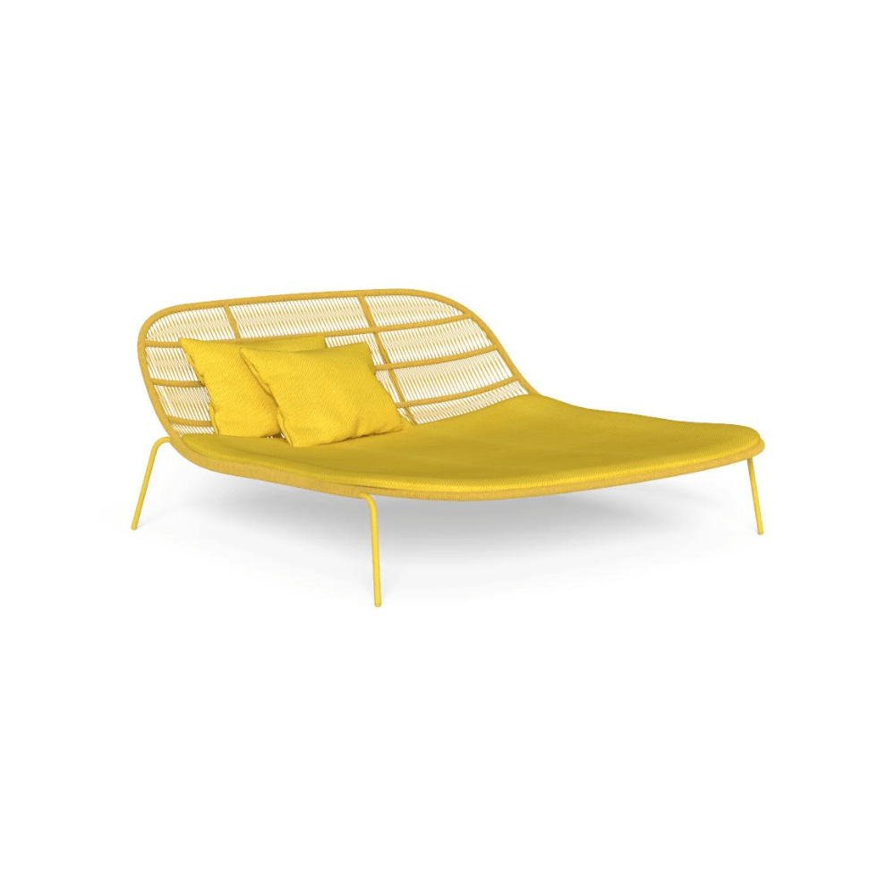 Large Relaxing Modern Outdoor Daybed in Yellow | Contemporary Outdoor Rope Furniture | Luxury Poolside Daybed | Talenti Panama