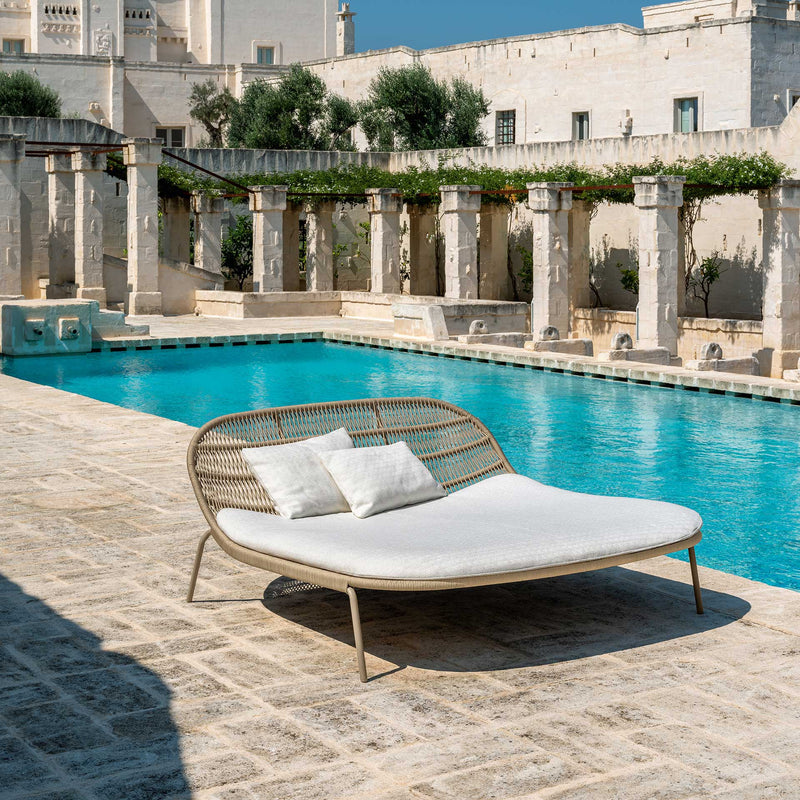 Luxury Outdoor Daybed by the Poolside | Modern Double Sunbed with Cushions | Talenti Panama