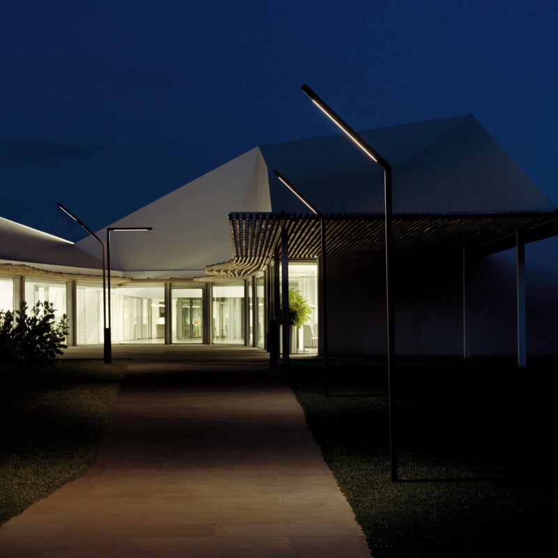 Contemporary Steel Exterior Post Lamp IP65 | Vibia Palo Alto 4539 4540