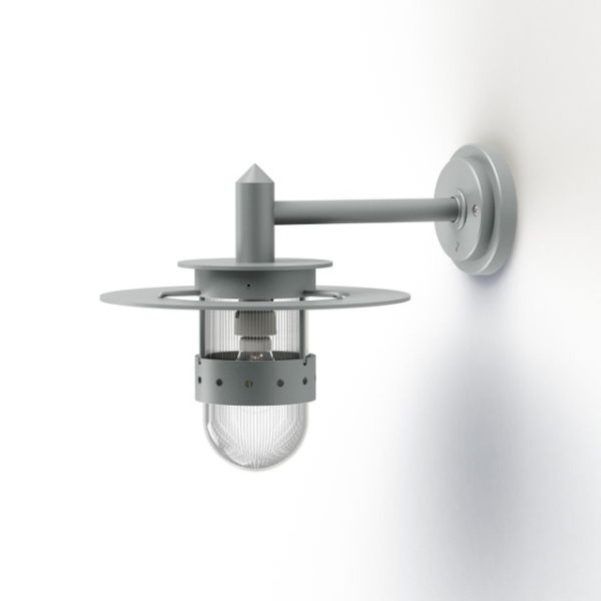 Farmhouse Style Garden Wall Light IP44 - Ribbed Glass | Roger Pradier Kent M2