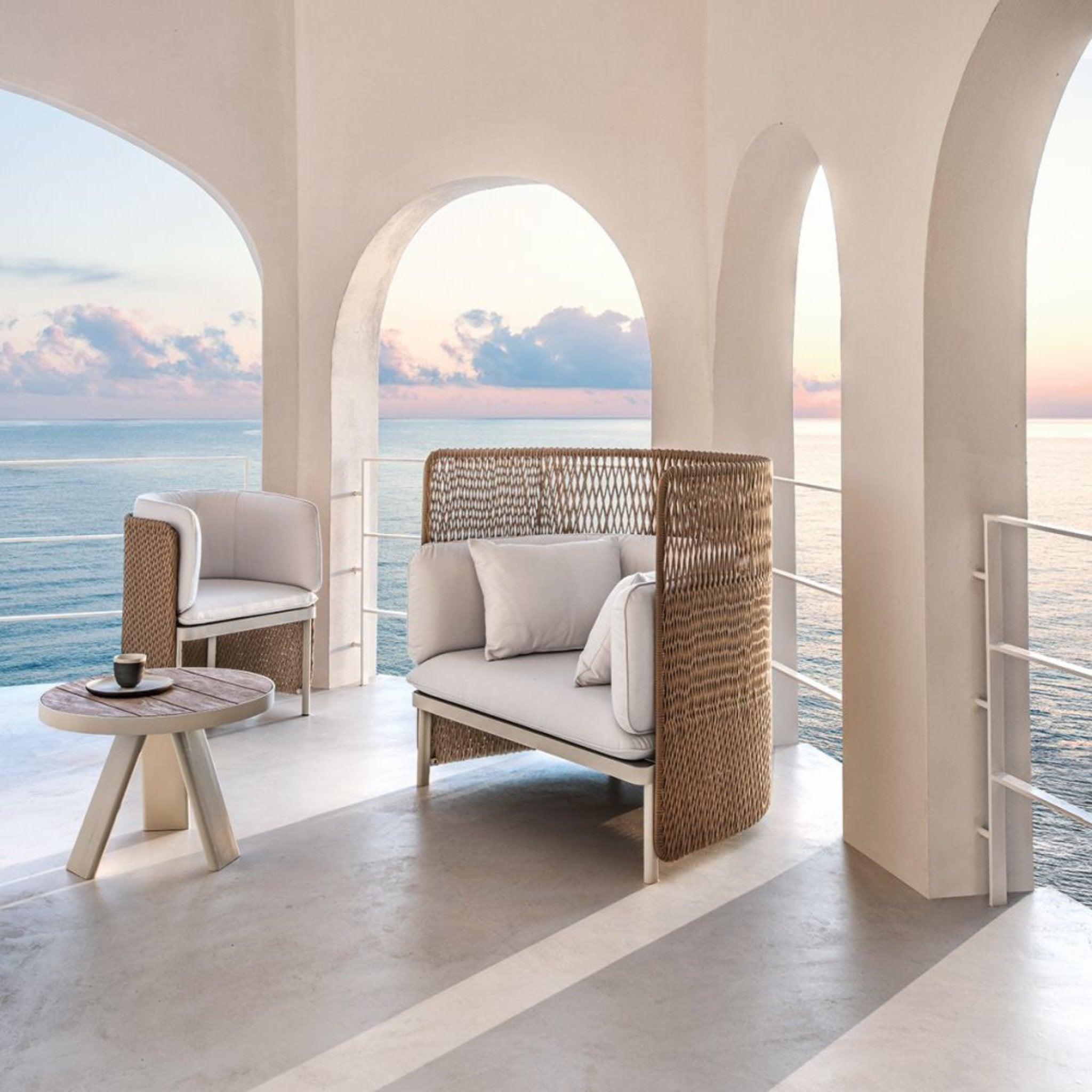 Luxury Aluminium Round Outdoor Side Table | Ethimo Esedra Side Table | ESTCTD43T5