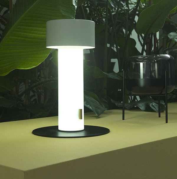 Modern White Rechargeable Table Lamp IP65 | Zava Luce Tonda Lamp