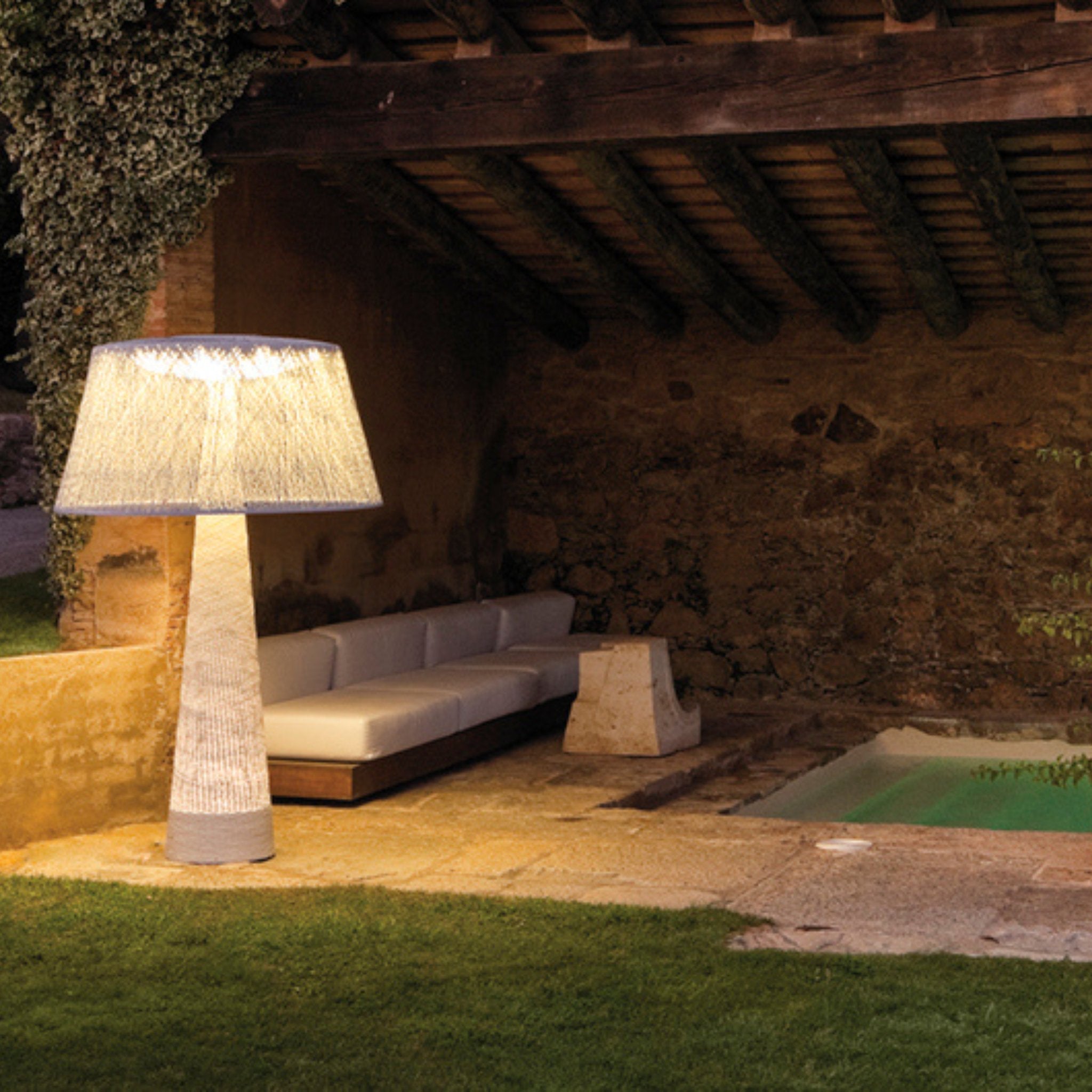 Modern Woven Garden LED Floor Lamp IP64 | Vibia Wind 4067