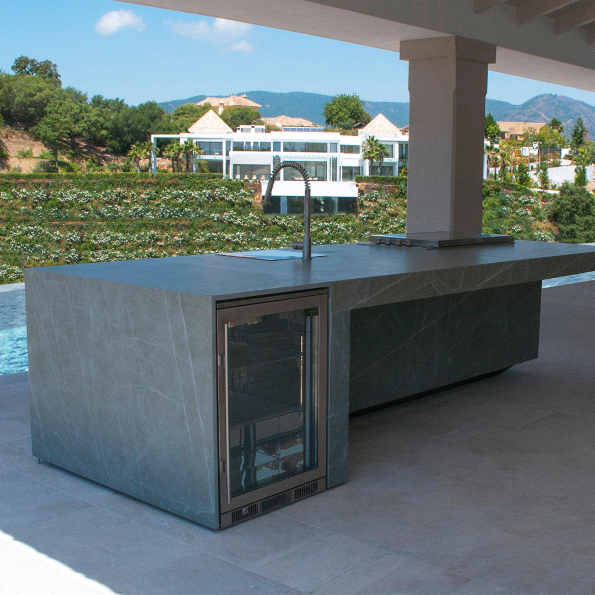 Premium Marble Outdoor Kitchen Island | Fesfoc Kauai Outdoor Kitchen Island | Luxury Outdoor Living