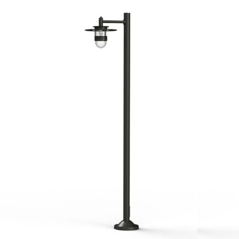 Tall Farmhouse Outdoor Lamp Post IP44 | Roger Pradier Kent M4