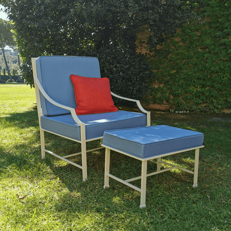 Contemporary Garden Armchair | Luxury Outdoor Armchair with Ottoman | High-End Lounging Furniture | Quality Metal Patio Furniture | Officina Ciani | PERENNIAL | Designed and Made in Italy