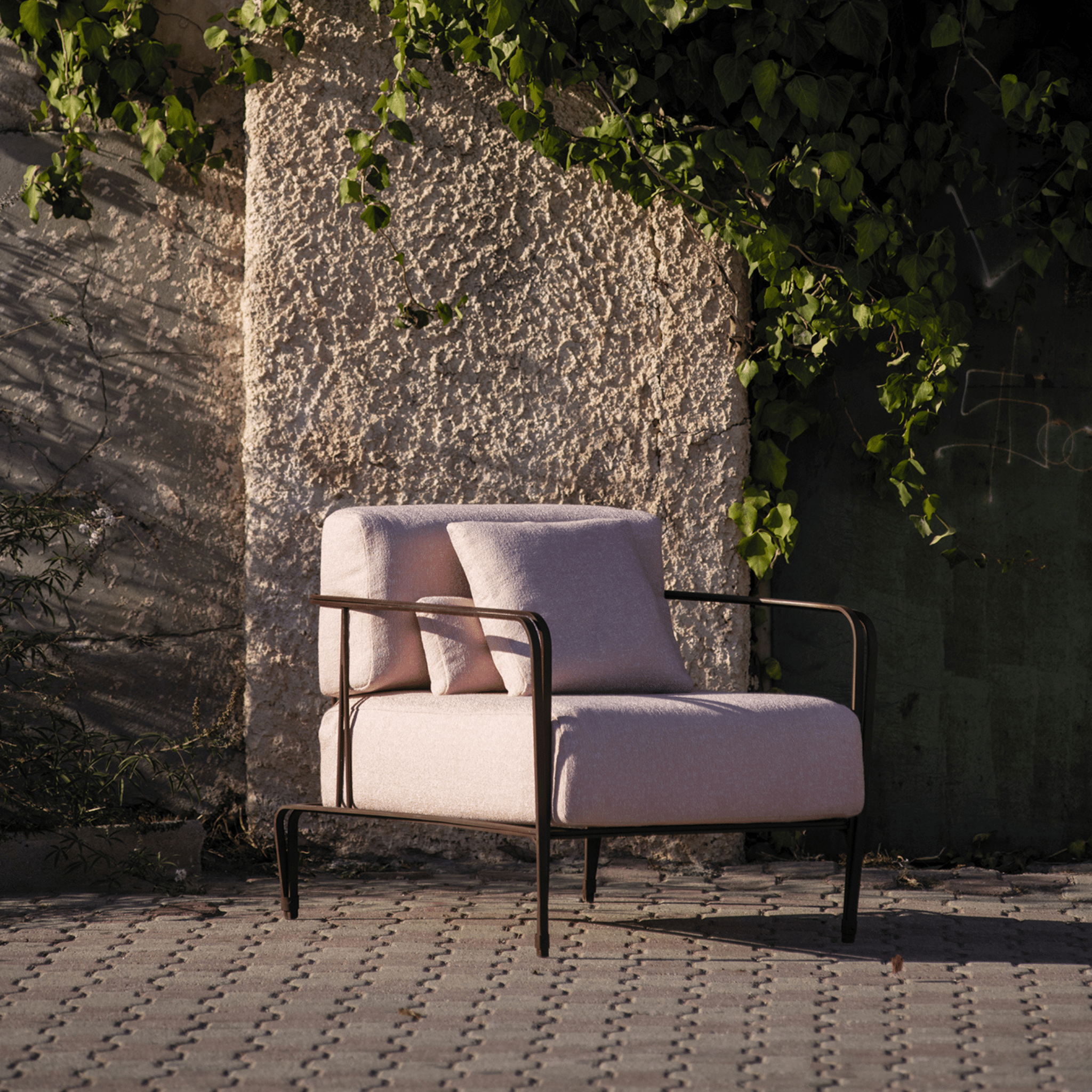 Luxury Outdoor Armchair with Cushions | Italian-Designed Metal Garden Seating | High-End Patio Furniture | Officina Ciani | Marina