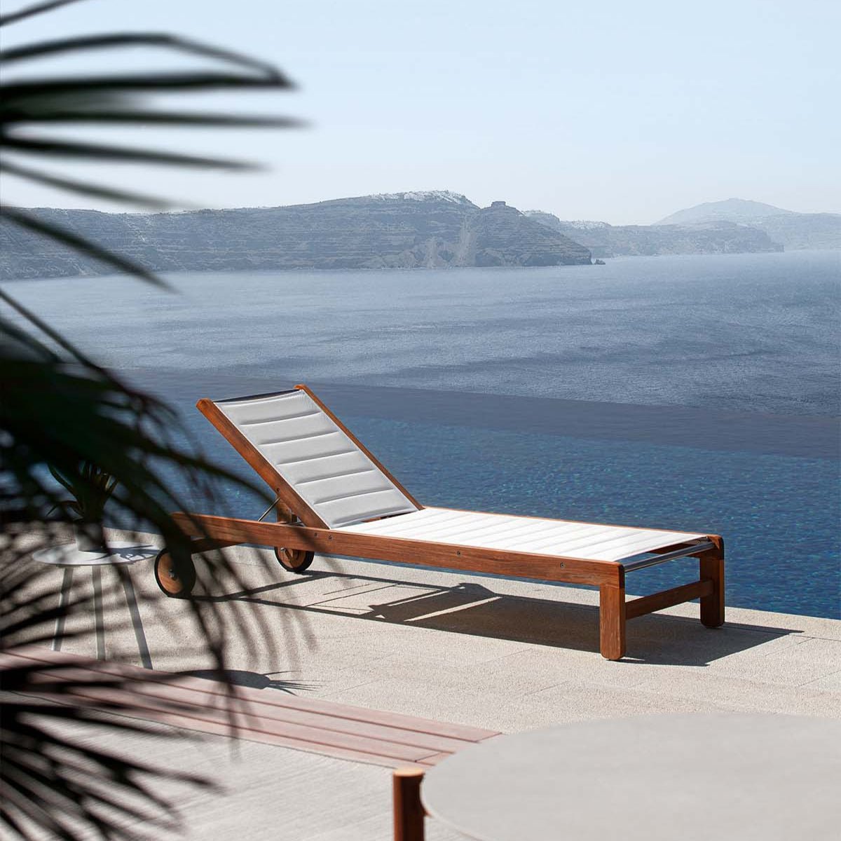 Modern Teak Sun Lounger | Luxury Poolside Furniture | Adjustable Outdoor Sunbed with Wheels | Designed and Made in Italy | Atmosphera Dakota