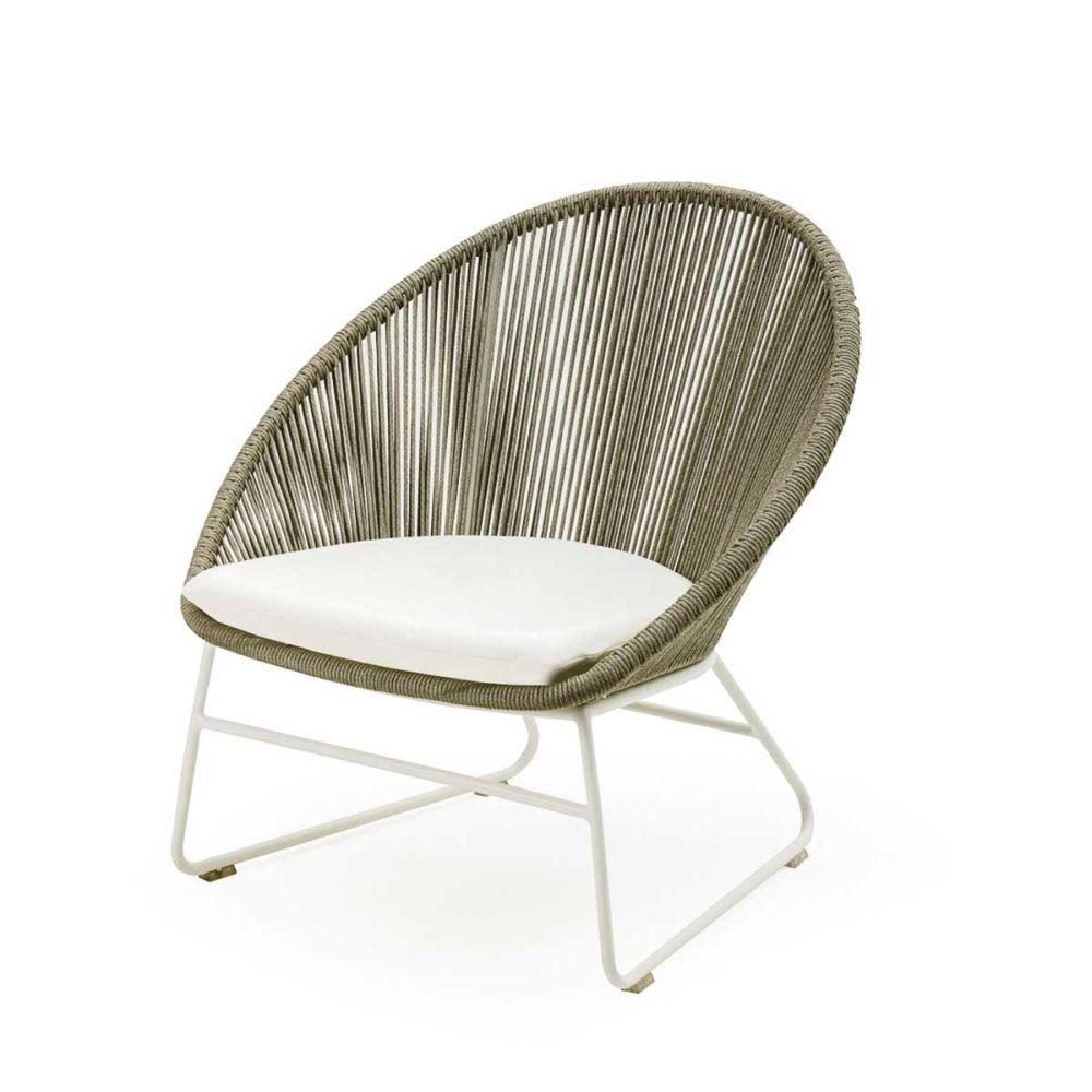 Chic Rope Garden Lounge Chair | stylish high end Italian outdoor woven rope seating | white beige taupe