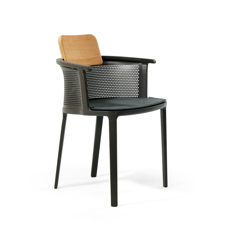 Luxury Outdoor Metal Dining Armchair | High-End Outdoor Seating | Designer Aluminium Dining Chair | Ethimo Nicolette