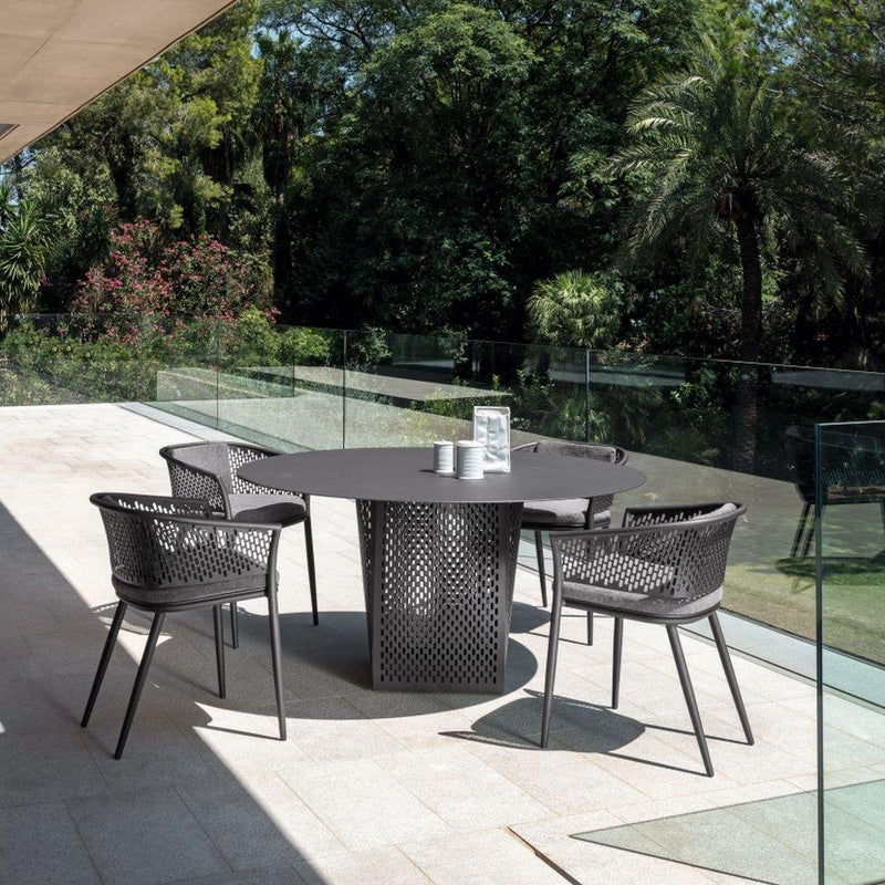 Simple Outdoor Metal Table | Luxury Outdoor Tables | Luxury Dining Table | Luxury Drinks Table | Luxury Furniture